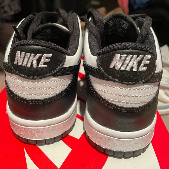 Authentic Nike Dunk Low Pandas - Picture 3 of 9
